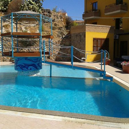 Hotel Le Palme SantʼAnna Arresi Εξωτερικό φωτογραφία