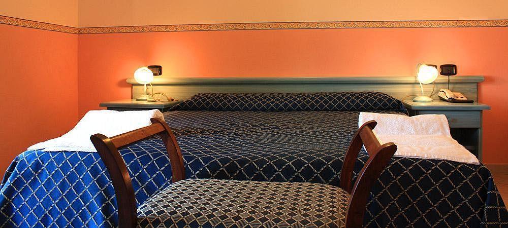 Hotel Le Palme SantʼAnna Arresi Εξωτερικό φωτογραφία