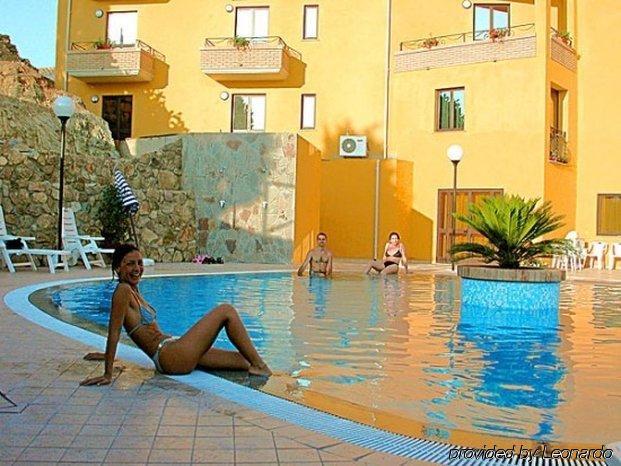 Hotel Le Palme SantʼAnna Arresi Εξωτερικό φωτογραφία